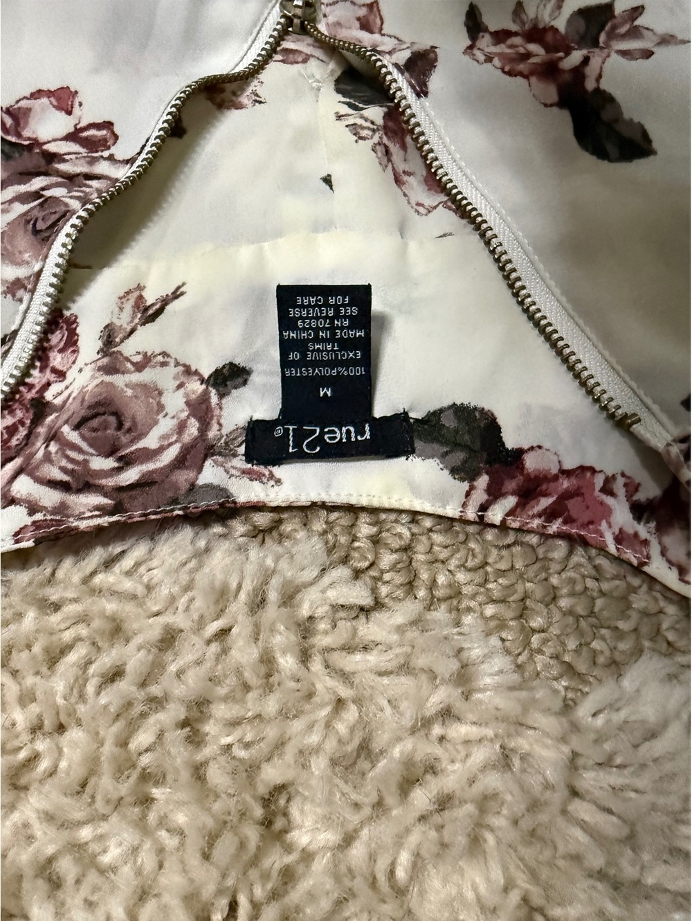 Women's Top | Rue21 | Size M - Picture 2 of 4